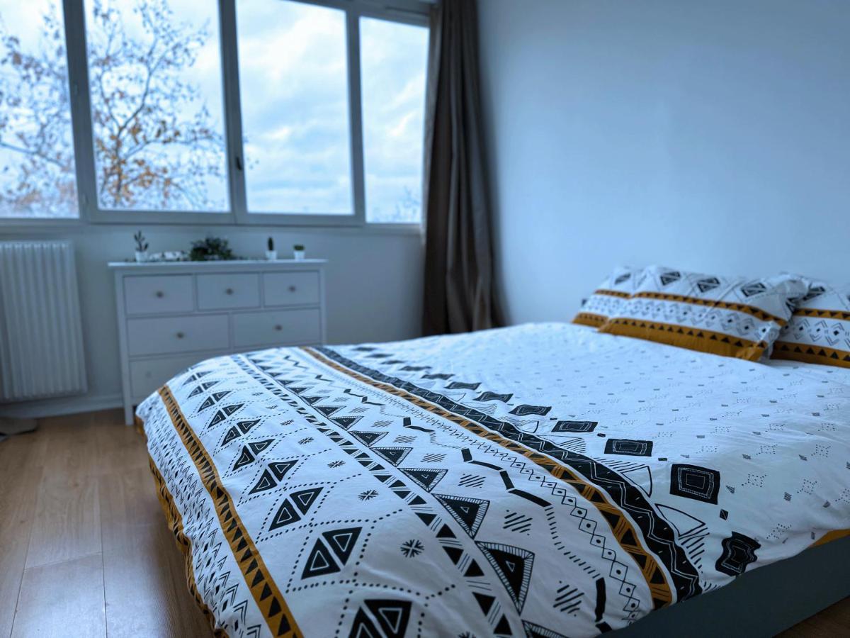 Apartamento L'Ecrin De La Mairie Bois-Colombes Exterior foto